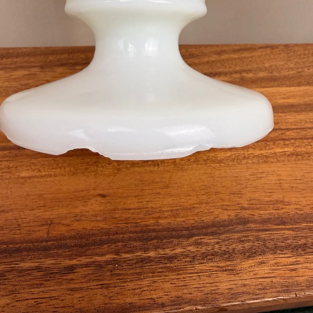 Vintage White Milk Glass Scalloped Ribbed Compote Pedestal Candy Dish Bowl 8in